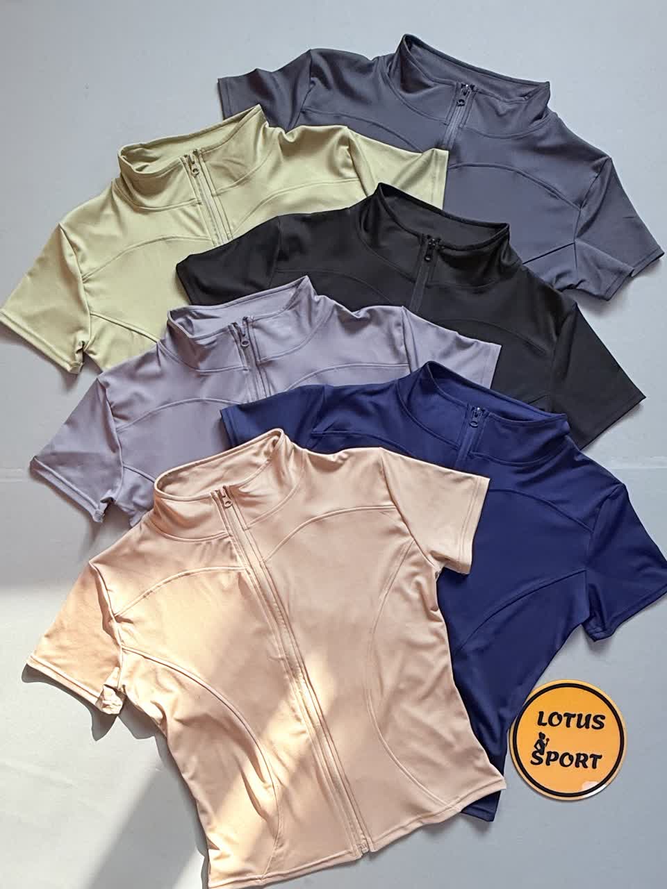 تیشرت جلوزیپدار فلامنت